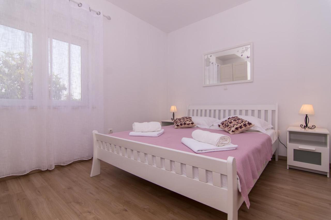 Apartman Sun Solin Apartment Ngoại thất bức ảnh