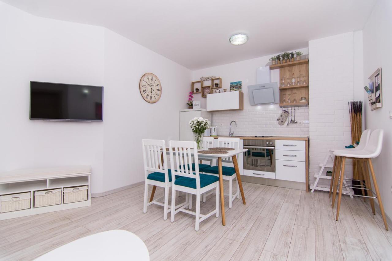 Apartman Sun Solin Apartment Ngoại thất bức ảnh