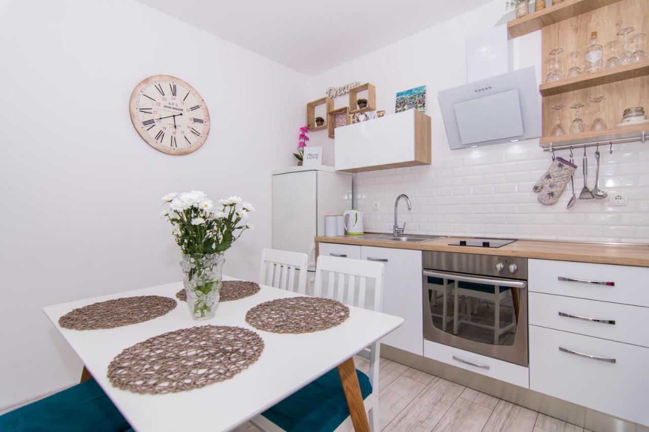 Apartman Sun Solin Apartment Ngoại thất bức ảnh