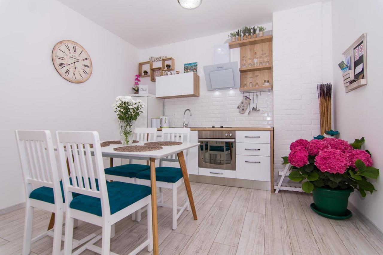 Apartman Sun Solin Apartment Ngoại thất bức ảnh